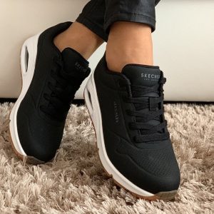 Skechers cipõ UNO